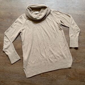 Ann Taylor LOFT Beige Caramel Cowl Turtleneck Sweater split hem M